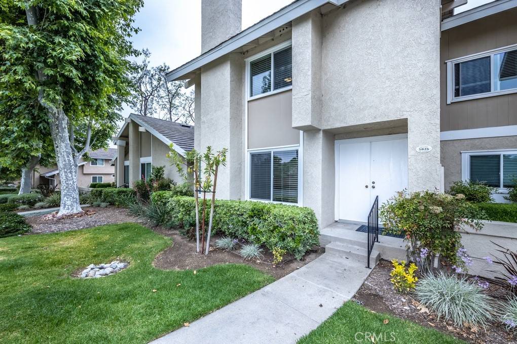 Yorba Linda, CA 92887,5826 Via Sonora #5