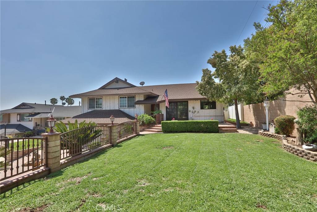 La Habra, CA 90631,2230 Woodmere CIR