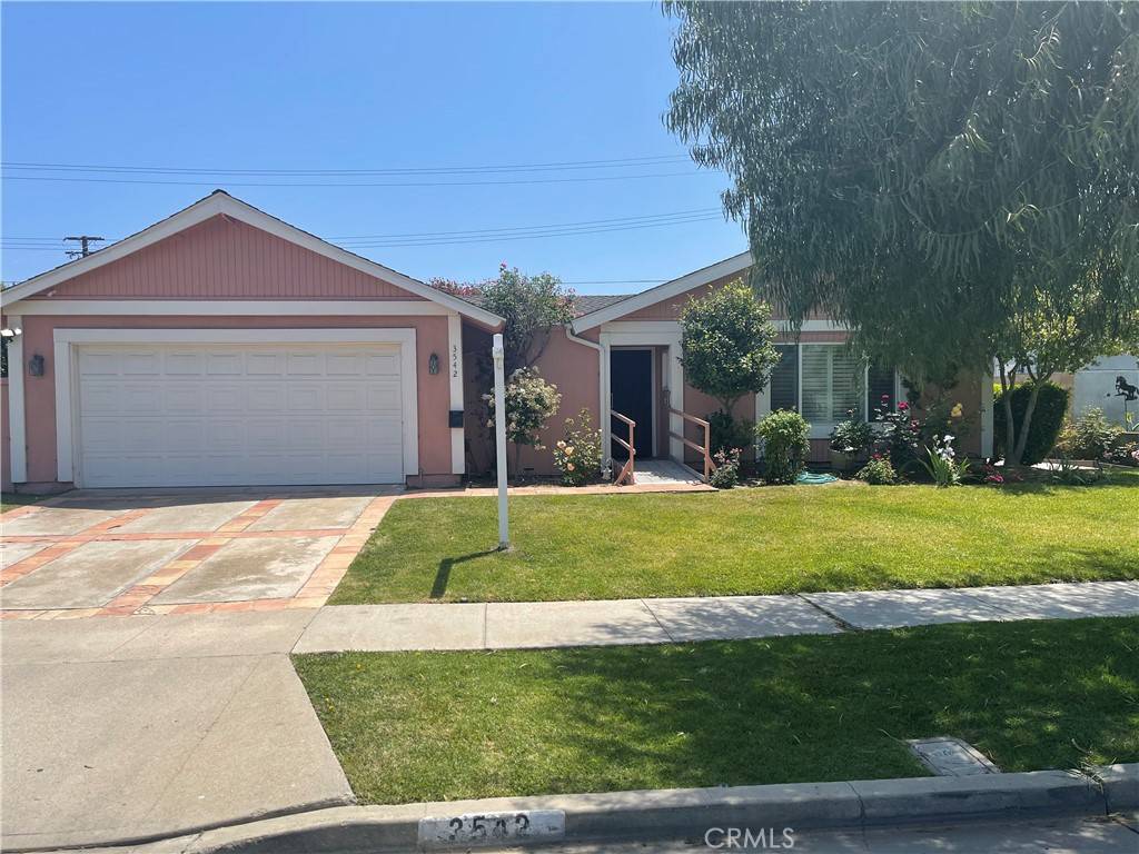 Los Alamitos, CA 90720,3542 Thor AVE