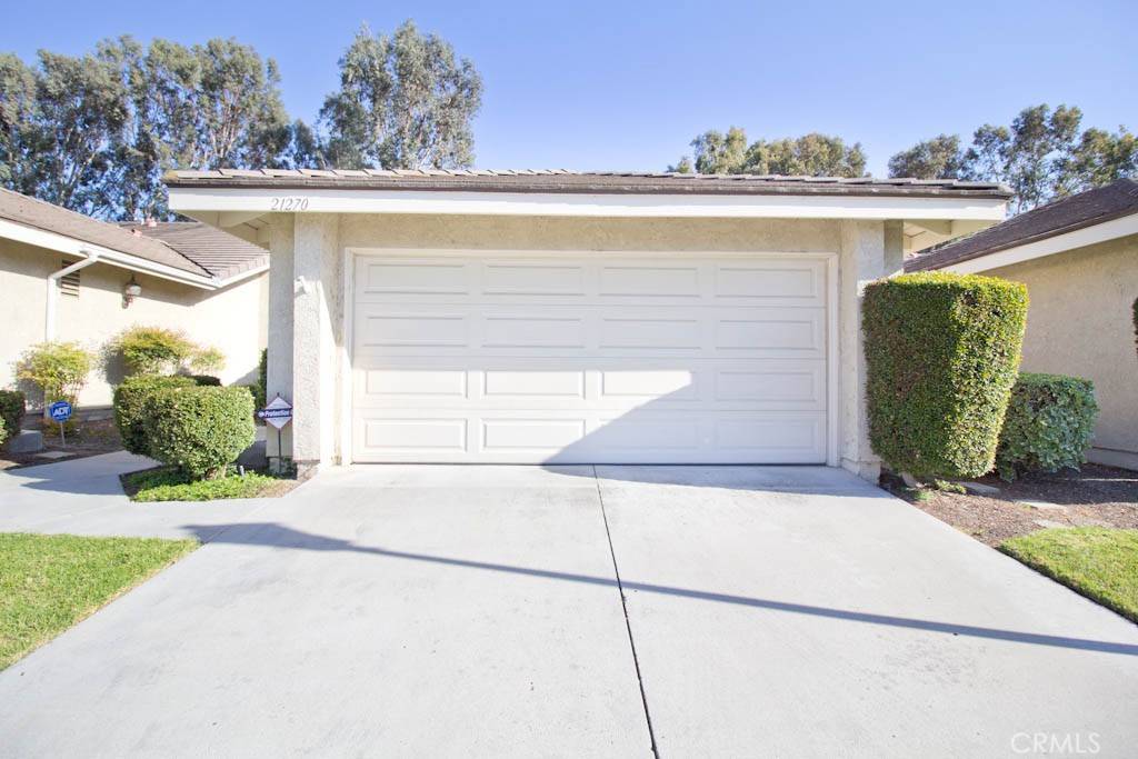 Yorba Linda, CA 92887,21270 Via Del Lobo