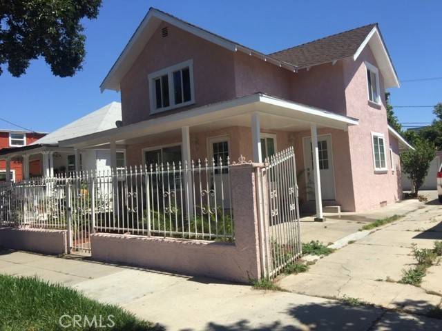 Santa Ana, CA 92701,612 E 2nd ST