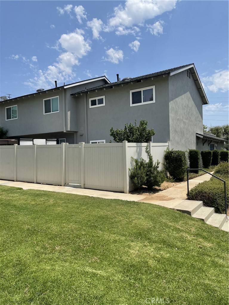 Yorba Linda, CA 92886,6681 Palamino CIR