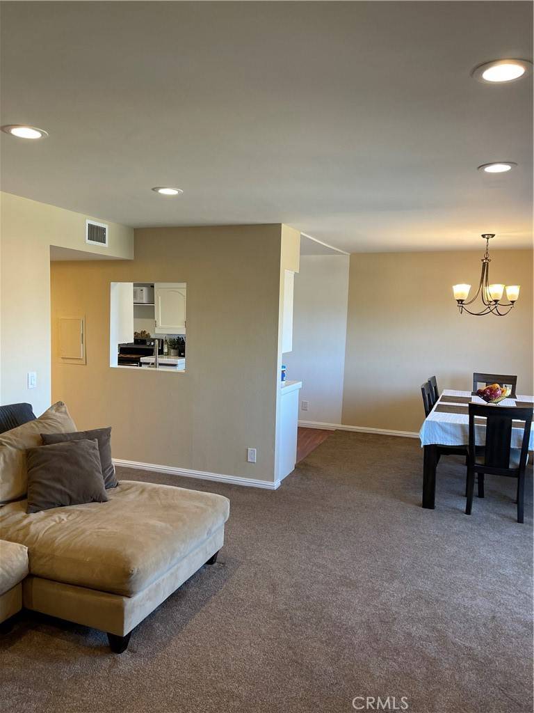 Long Beach, CA 90803,282 Redondo AVE #307