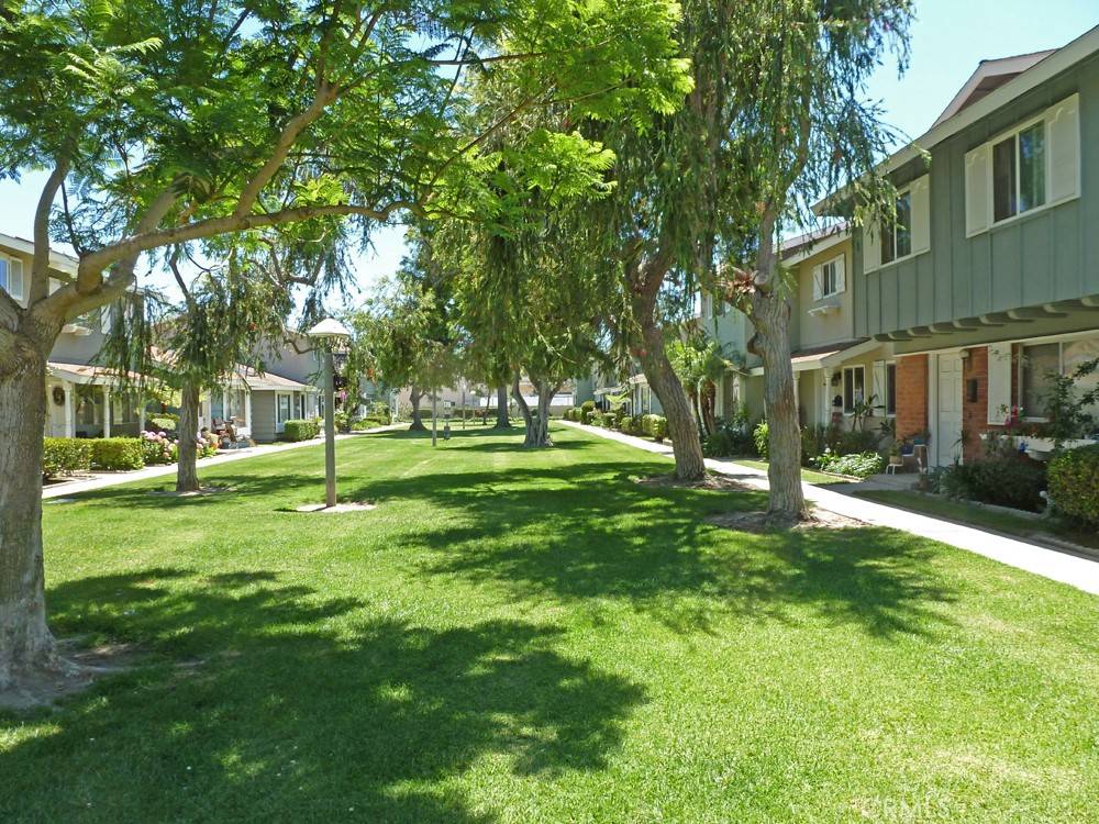 Huntington Beach, CA 92646,19836 Inverness LN