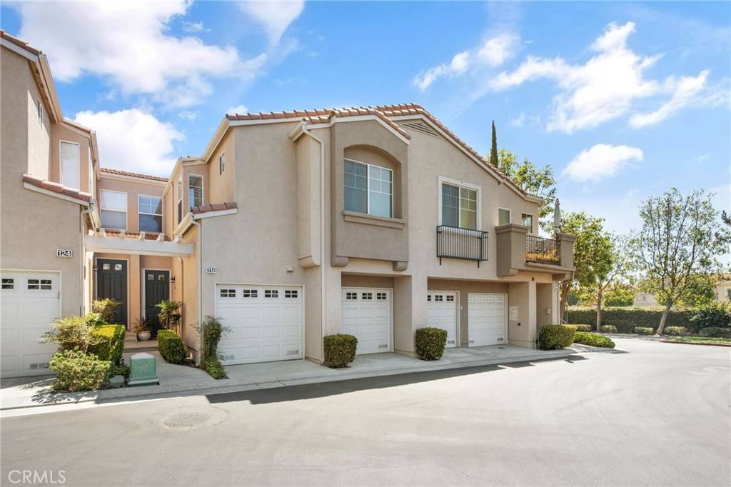 Placentia, CA 92870,118 Sweet LN