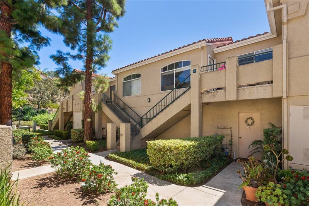 Aliso Viejo, CA 92656,49 Whippoorwill LN