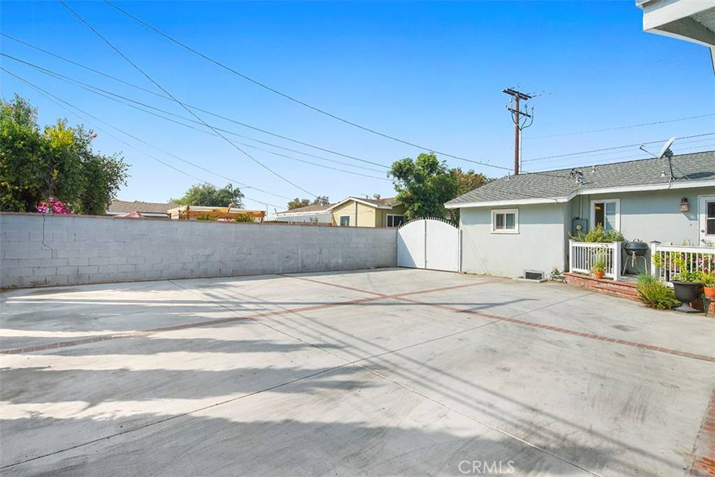 Fullerton, CA 92831,204 S Raymond AVE