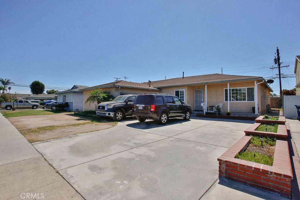 Westminster, CA 92683,7542 BROOKLAWN  DR.