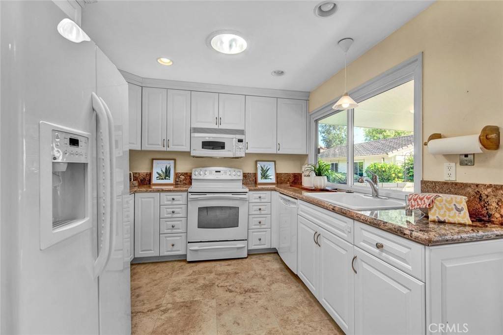 Laguna Woods, CA 92637,3149 Via Vista #C