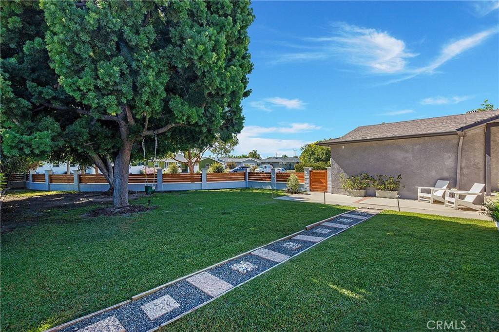 Costa Mesa, CA 92626,1202 Donegal PL