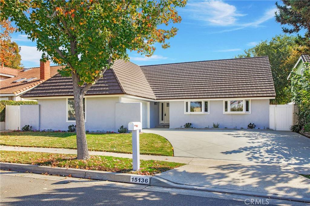 Irvine, CA 92604,15136 Touraine WAY