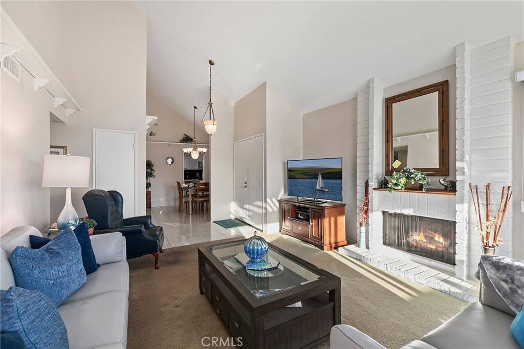 Brea, CA 92821,2461 Sandpebble LN