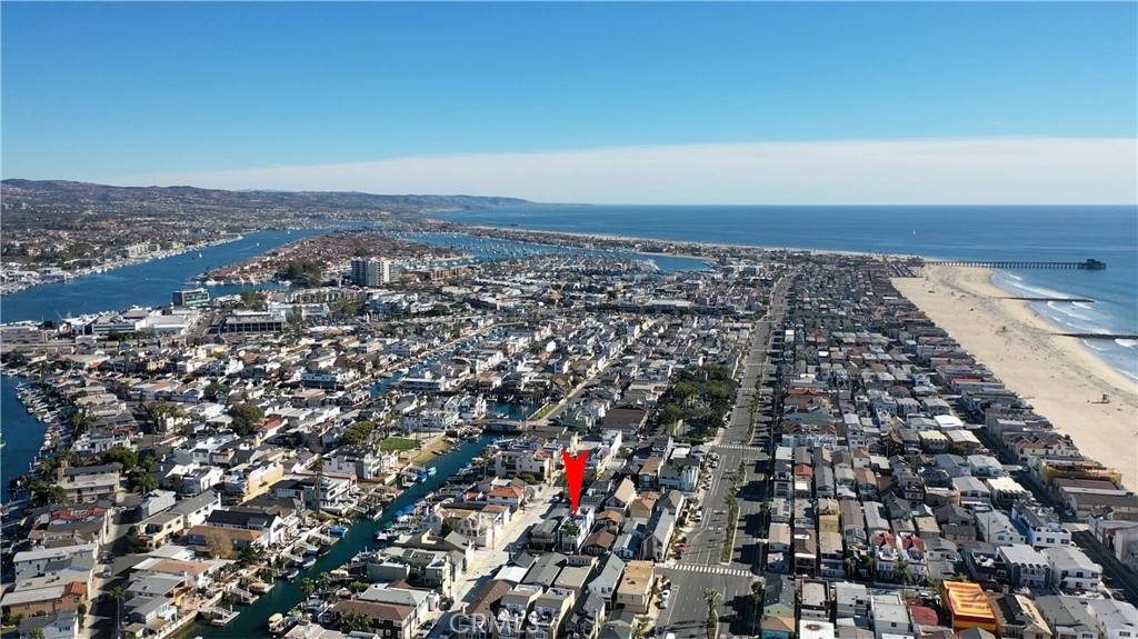 Newport Beach, CA 92663,210 40th ST