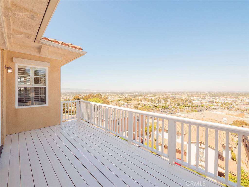 Signal Hill, CA 90755,2285 Westwind WAY