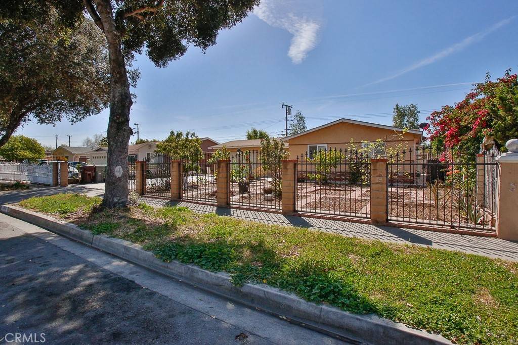 Santa Ana, CA 92704,2618 W Lingan LN