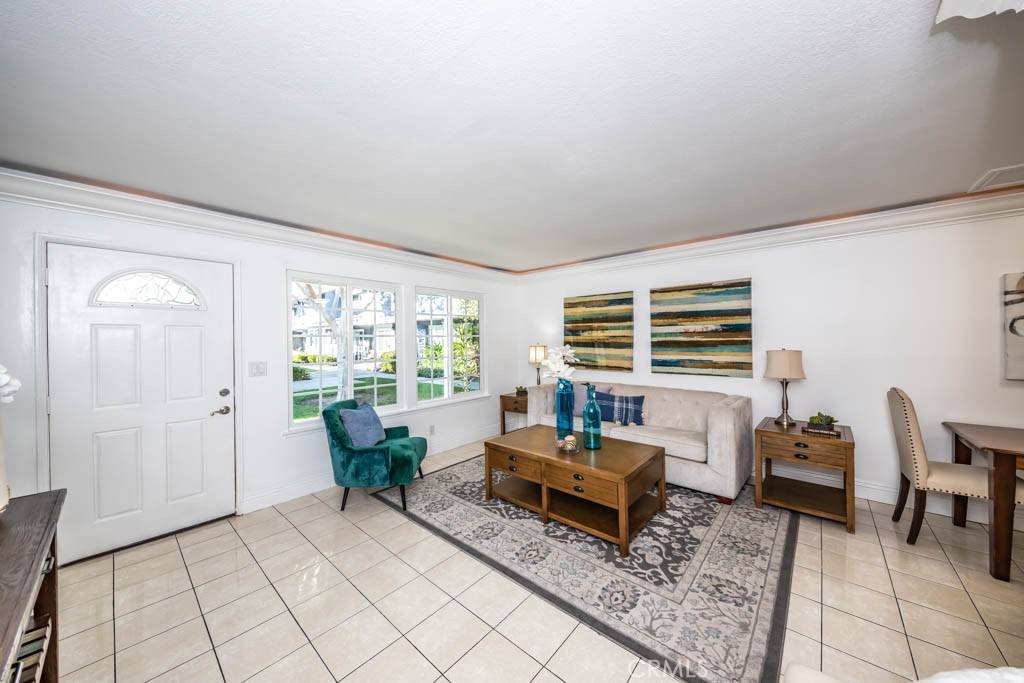 Costa Mesa, CA 92626,188 Yorktown LN