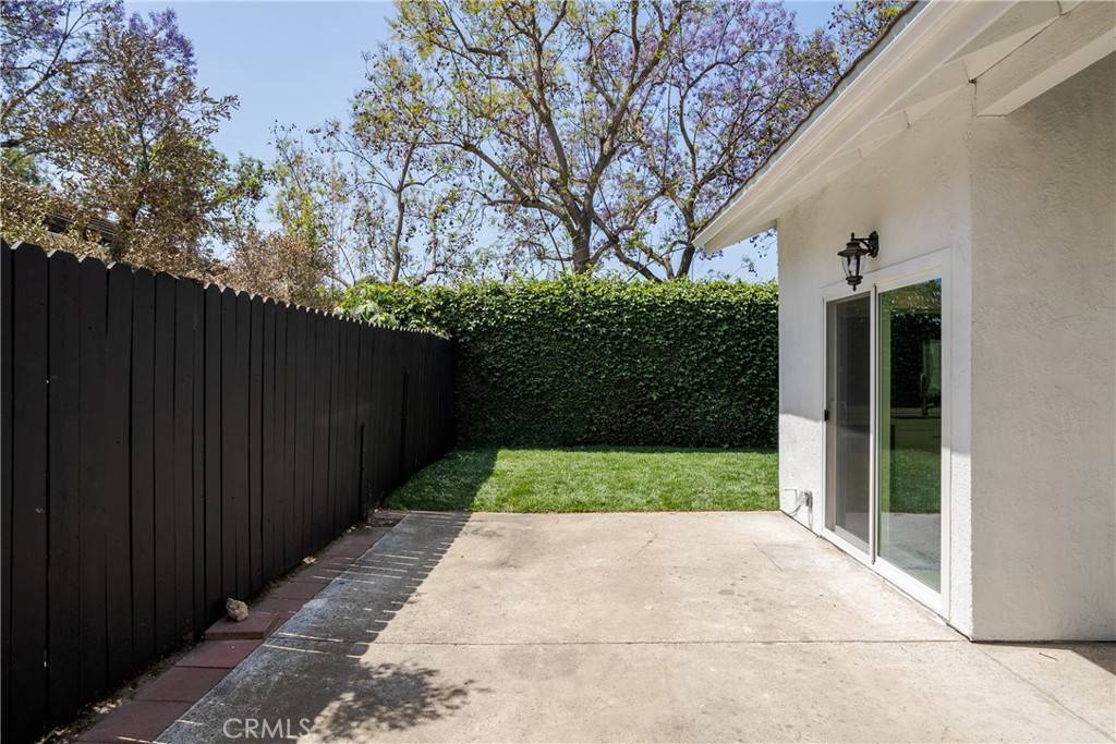 Irvine, CA 92620,45 Castillo