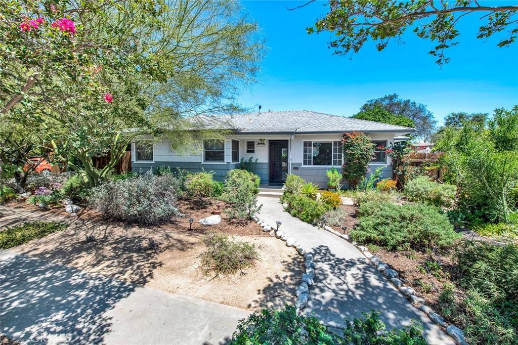 Santa Ana, CA 92703,1135 W 10th ST