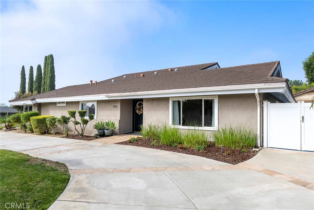 Yorba Linda, CA 92886,5427 Grandview AVE