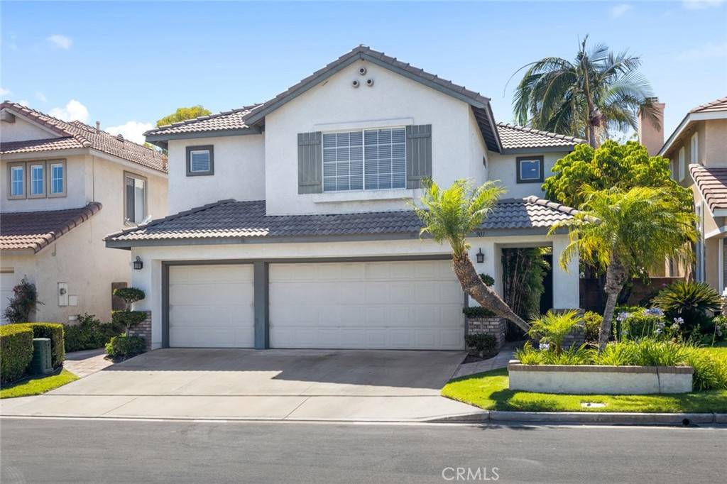 Placentia, CA 92870,901 Ziegler WAY