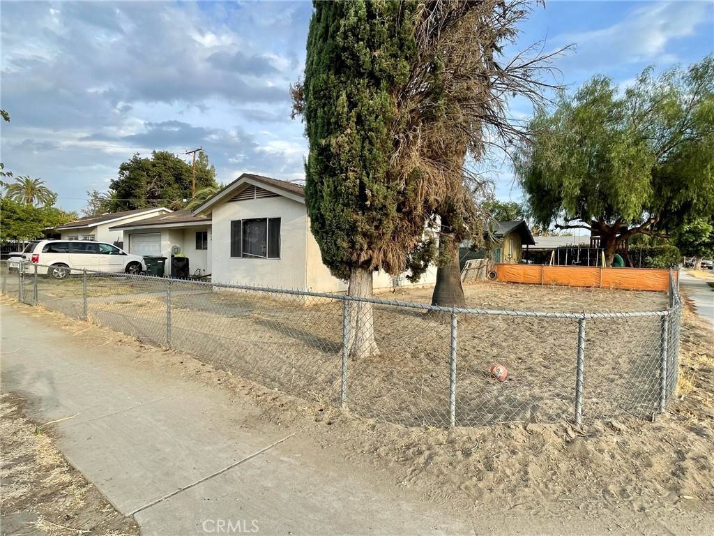 Hemet, CA 92543,605 E Oakland AVE