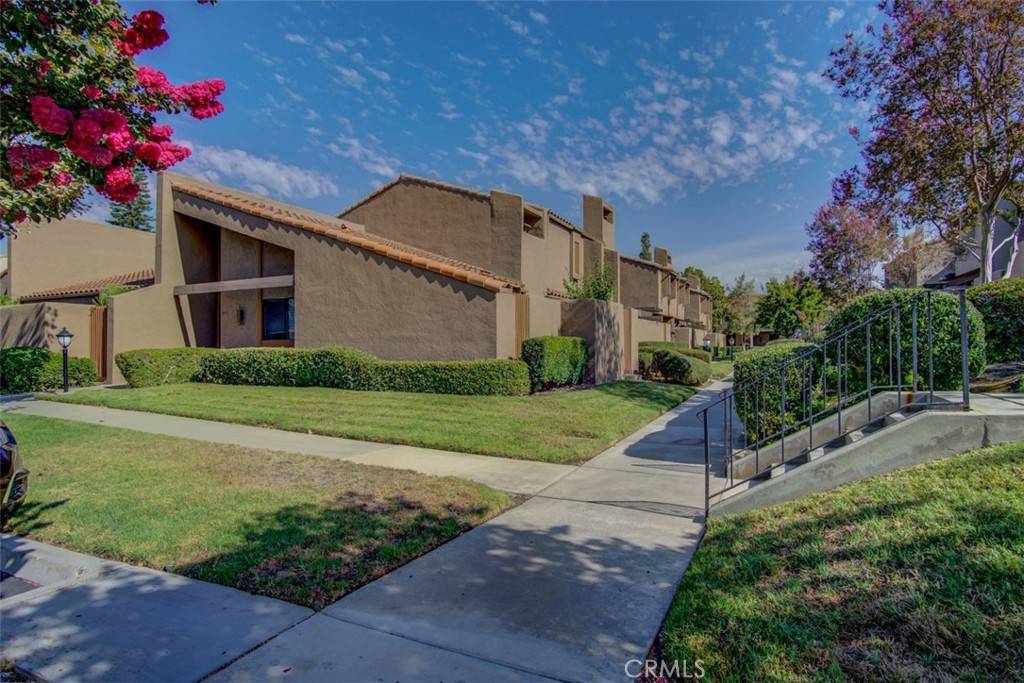 Buena Park, CA 90621,8513 Buena Tierra PL