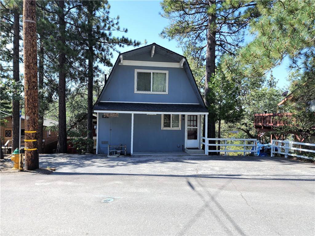 Arrowbear, CA 92382,33007 Lone Pine DR