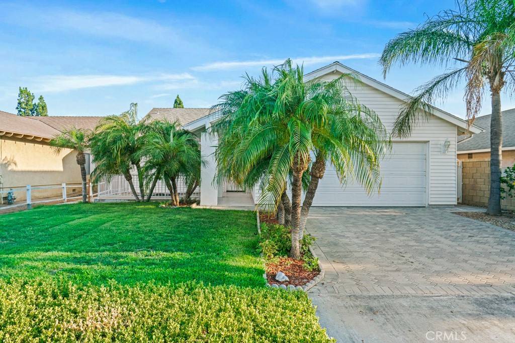 Yorba Linda, CA 92886,16892 Wabash AVE