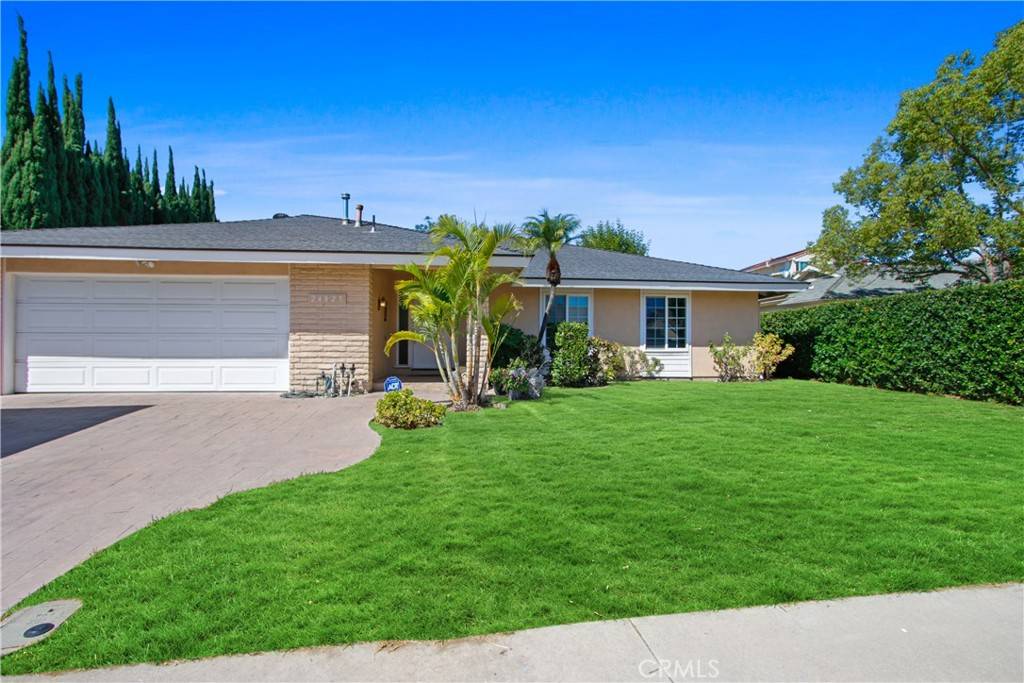 Mission Viejo, CA 92691,24825 Embajadores LN