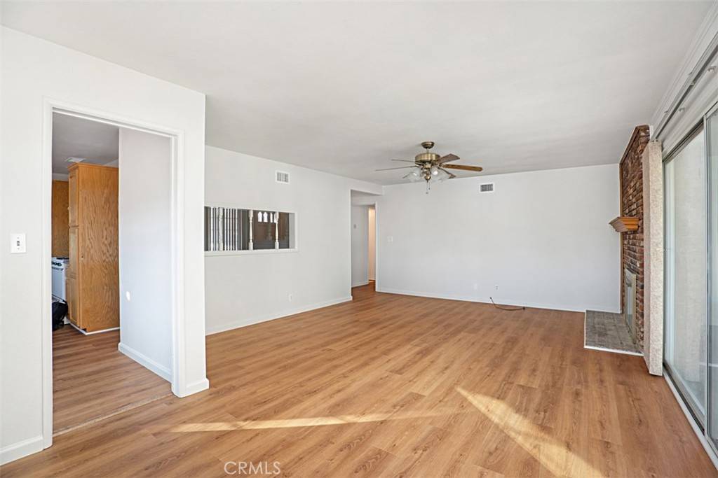 Buena Park, CA 90620,9094 Via Vista DR