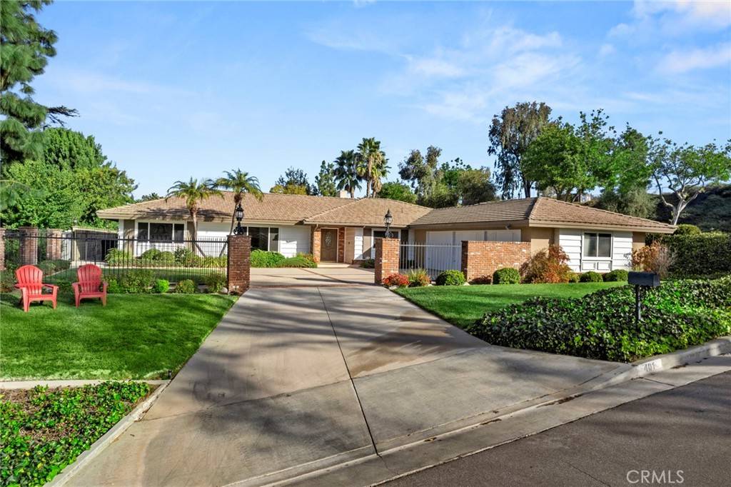 Fullerton, CA 92835,401 Pinata PL