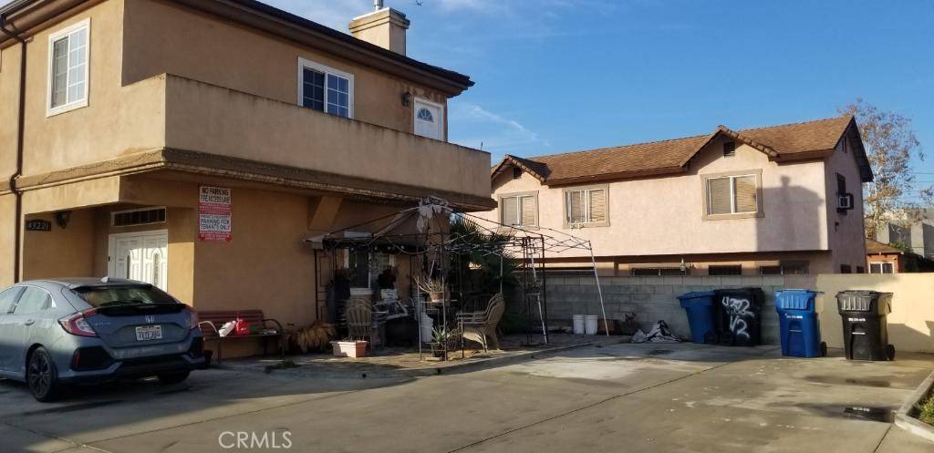 County - Los Angeles, CA 90201,4322 1/4 Clara ST