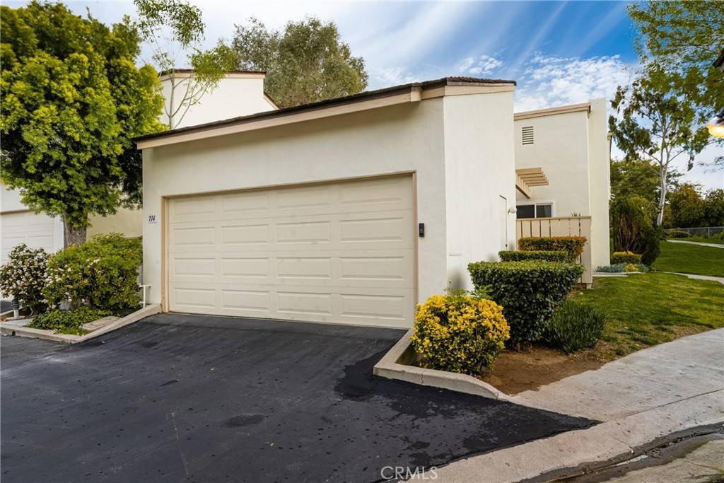 Brea, CA 92821,714 Wagon Wheel Circle