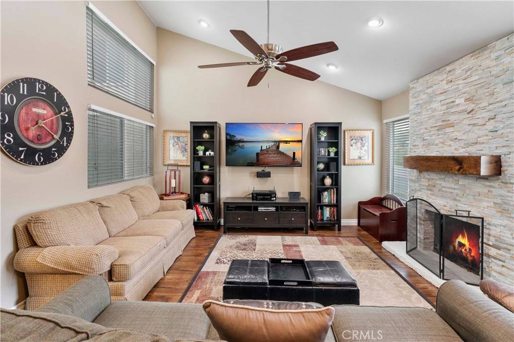 Brea, CA 92821,277 Mountain CT