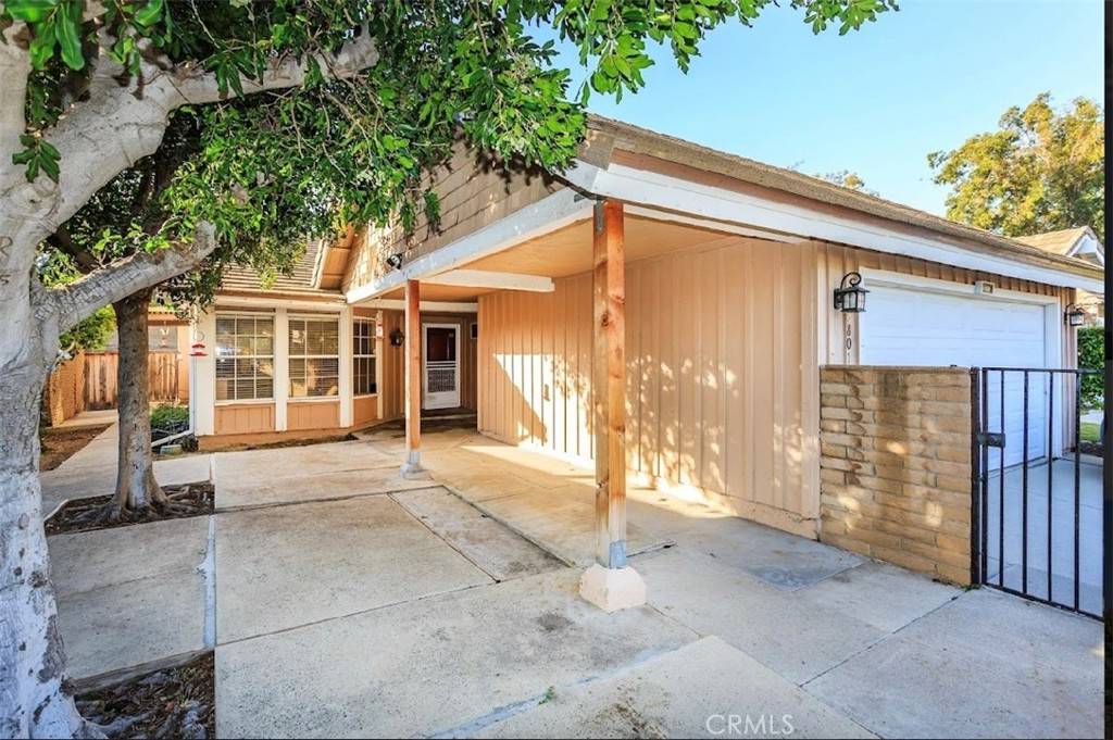 Yorba Linda, CA 92887,5801 Via Santana