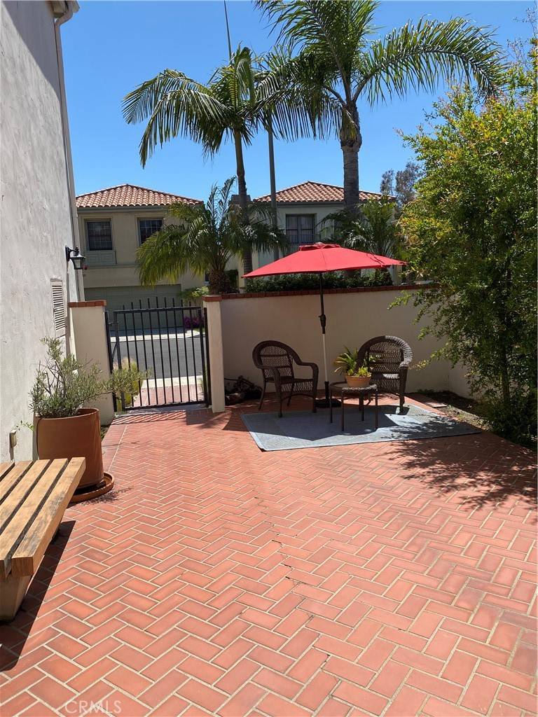 Long Beach, CA 90814,5713 Lunada LN