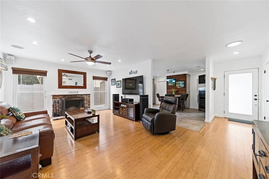 Westminster, CA 92683,13402 Weymouth ST