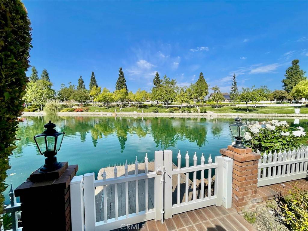 Yorba Linda, CA 92886,5418 Via Rene