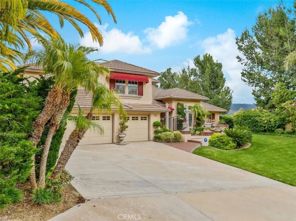 Yorba Linda, CA 92887,5510 Smokey Mountain WAY