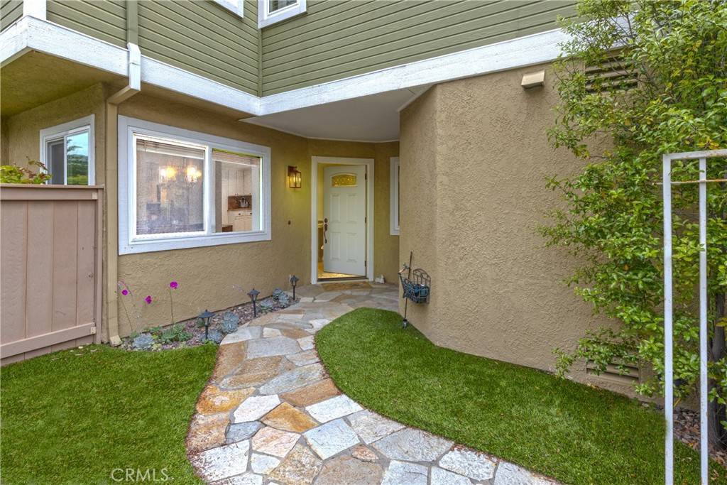 Aliso Viejo, CA 92656,1 Marigold #11