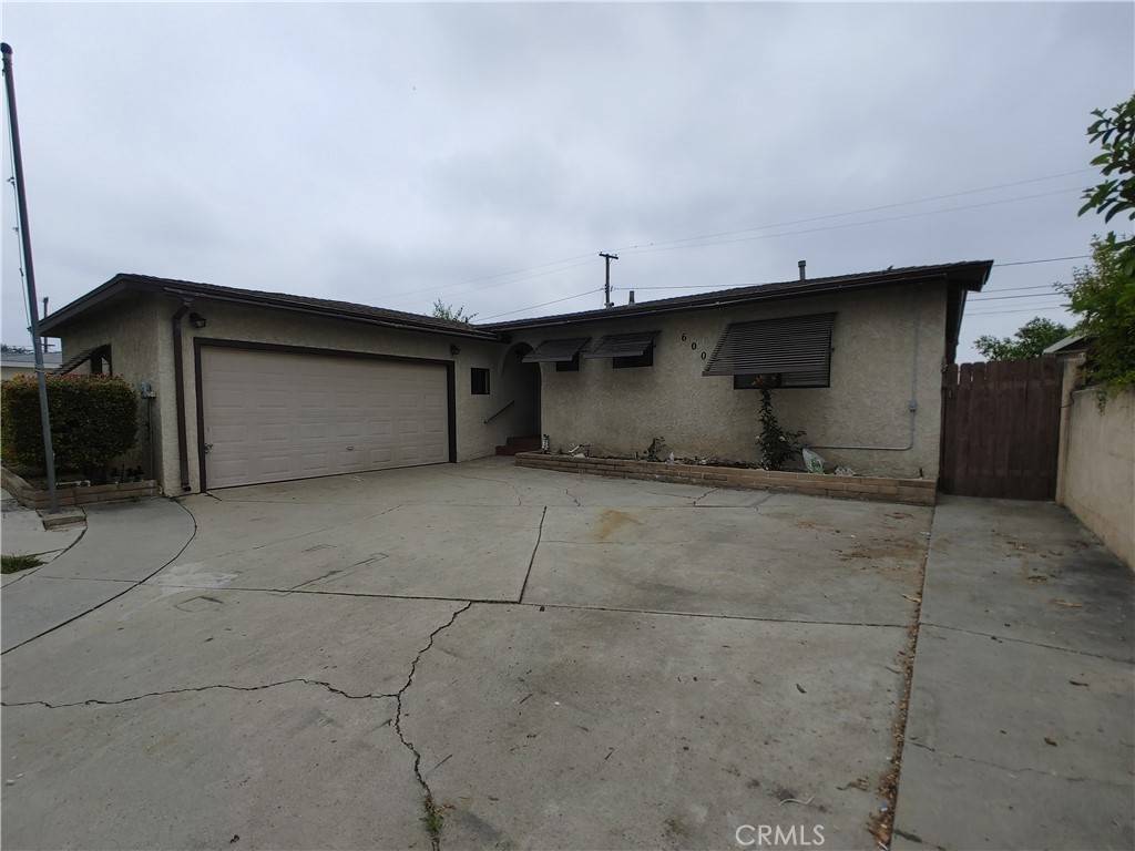 Fullerton, CA 92832,600 S Balcom AVE