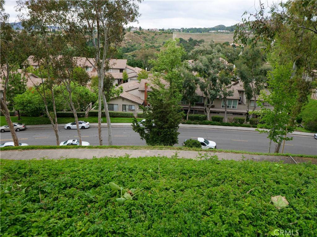 Anaheim Hills, CA 92807,711 S Circulo Miro