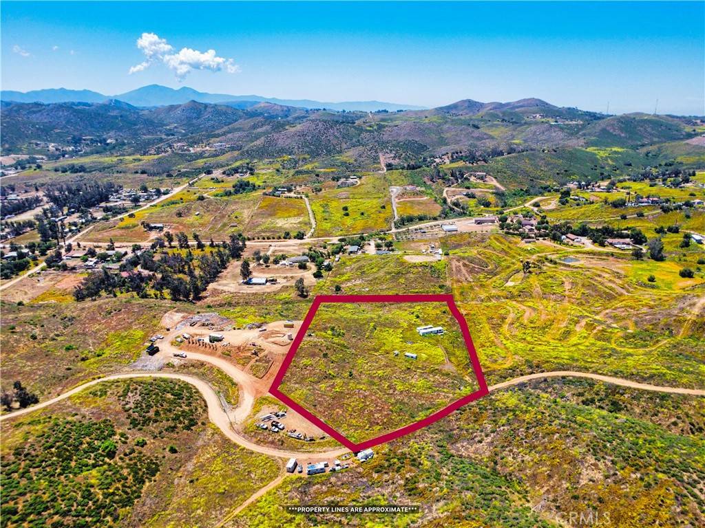 Perris, CA 92570,0 Mountain LN