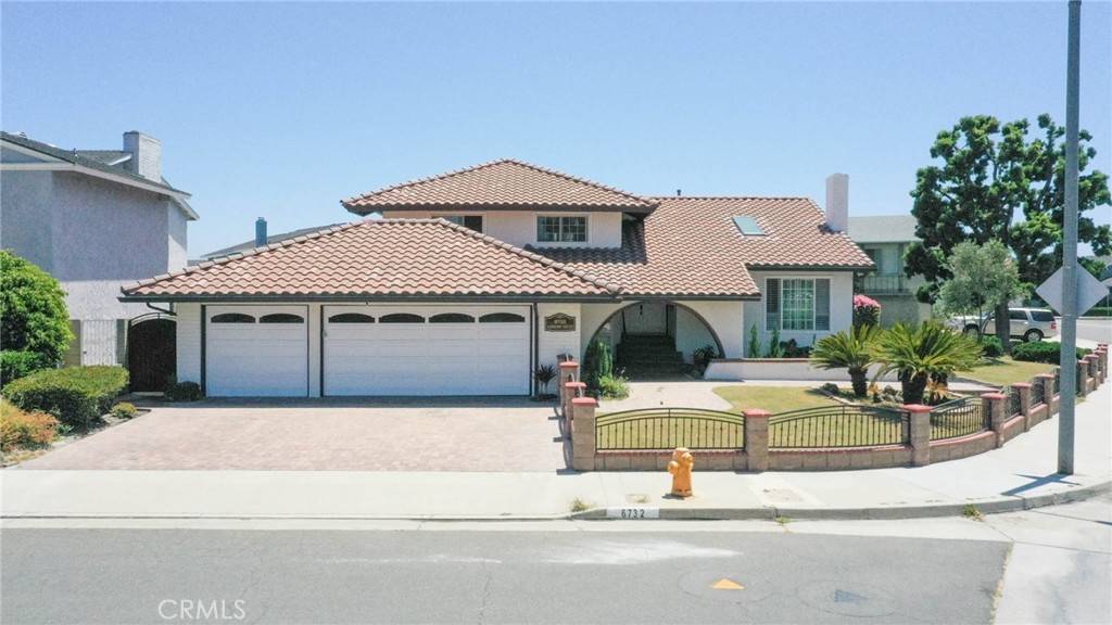 Huntington Beach, CA 92647,6732 Auburn DR