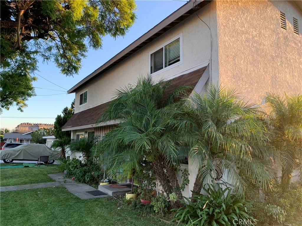 La Habra, CA 90631,215 S Cypress ST
