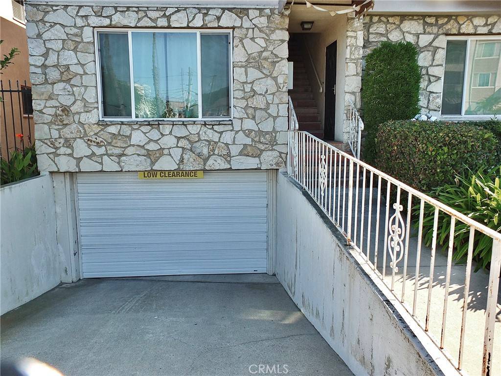 Long Beach, CA 90803,3130 E 2nd ST #11