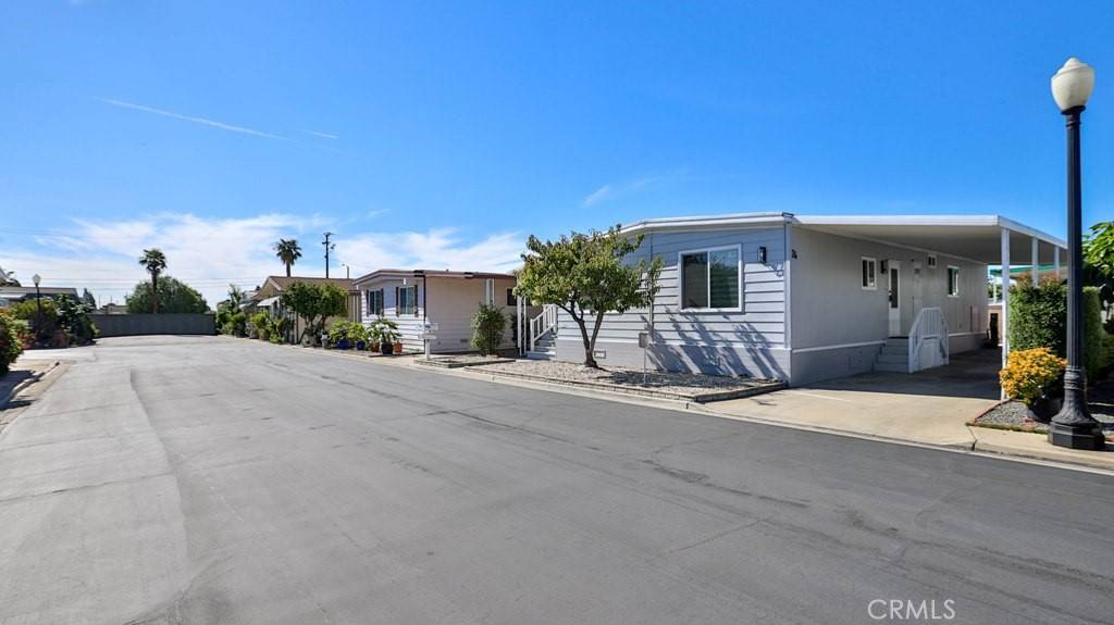 Westminster, CA 92683,9800 BOLSA #24