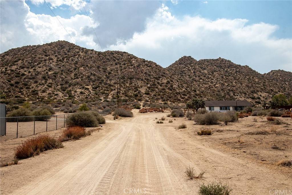 Pioneertown, CA 92268,5545 Red Ryder RD