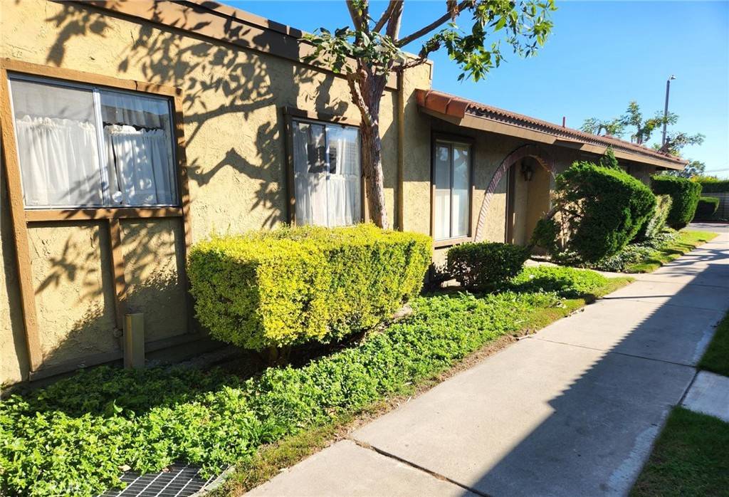 Westminster, CA 92683,14972 Cordoba