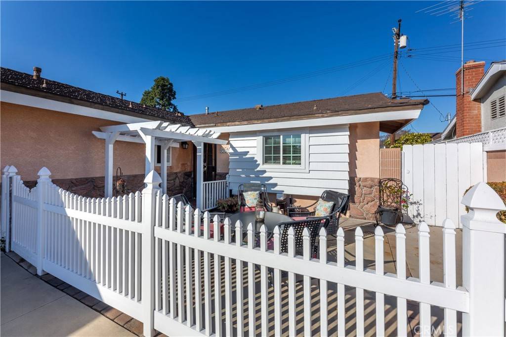 Lakewood, CA 90713,6423 Candor ST